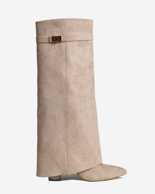 Kniehohe Stiefel aus Wildleder